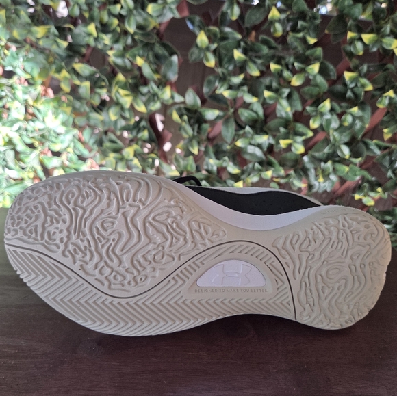 Under Armour Lockdown 7 Basketball Shoe Unisex Men Sz 9 Women 10.5 EU 42.5 NWOB - Picture 9 of 11